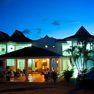 4* Hotel Bacolet Club