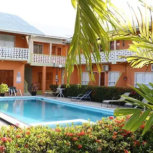  Hotel Viola's Place